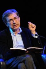 Orhan Pamuk dând lecţii odiosului dictator sirian