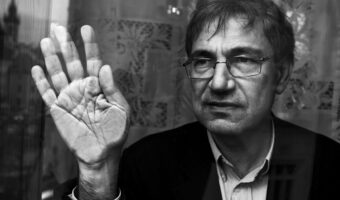 Orhan Pamuk "militant"