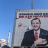 Panou electoral care spune că pentru el, Istanbulul este o poveste de dragoste. Erdoğan a fost trădat.